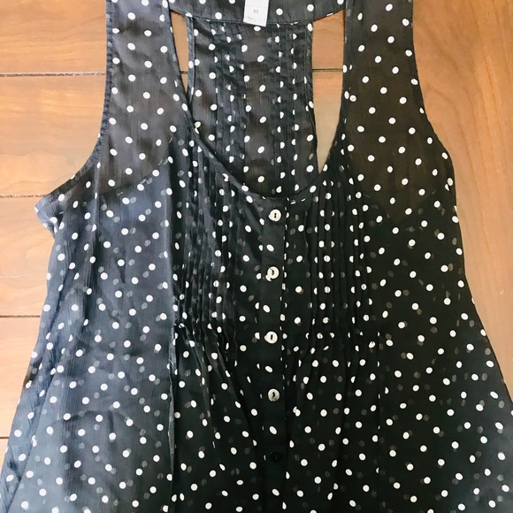Black & White Polka dot Top Sleeveless. Medium - Picture 2 of 8